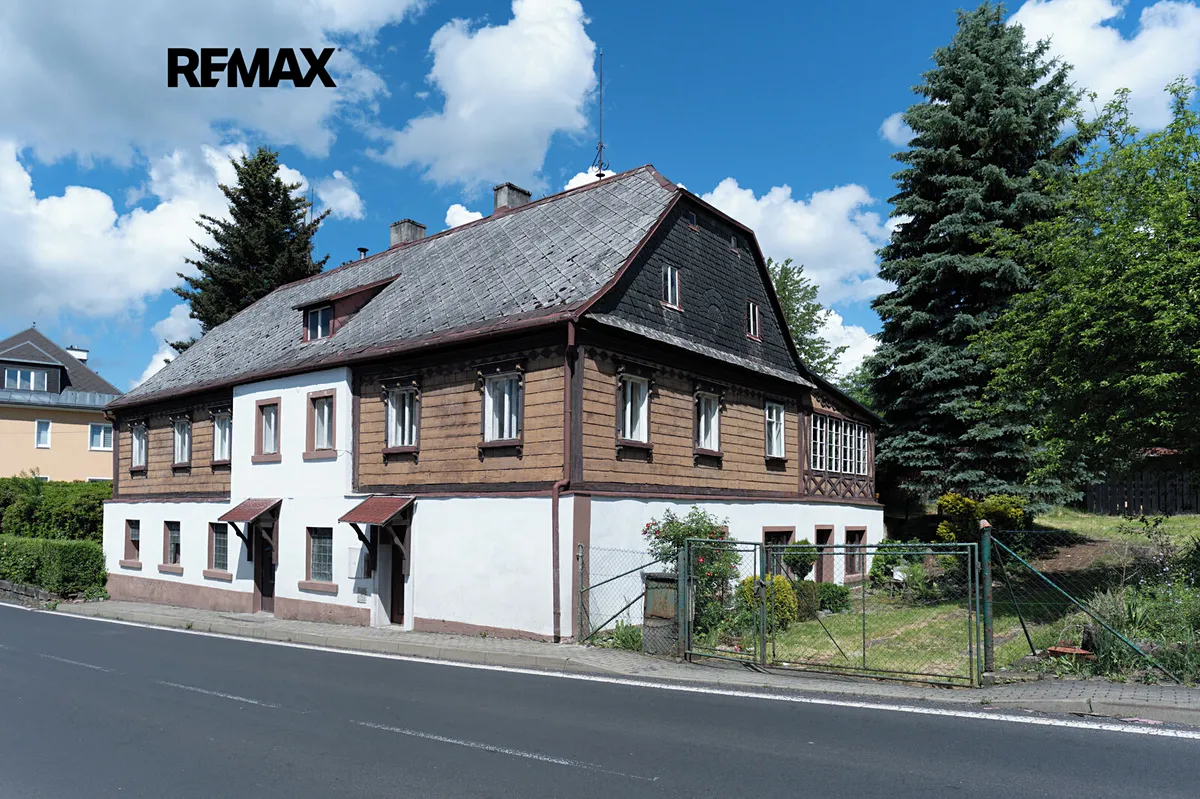 Prodej rodinného domu 500 m², pozemek 551 m²